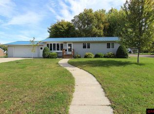 475 North Broadway, Wells, MN 56097