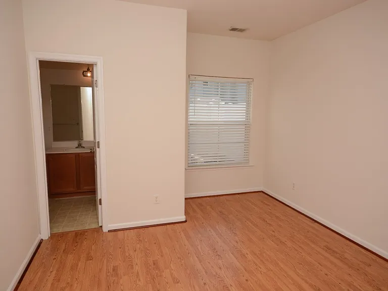 5062 Glen Canyon Dr — Photo 41