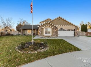 601 S Middle Creek Dr, Nampa, ID 83686