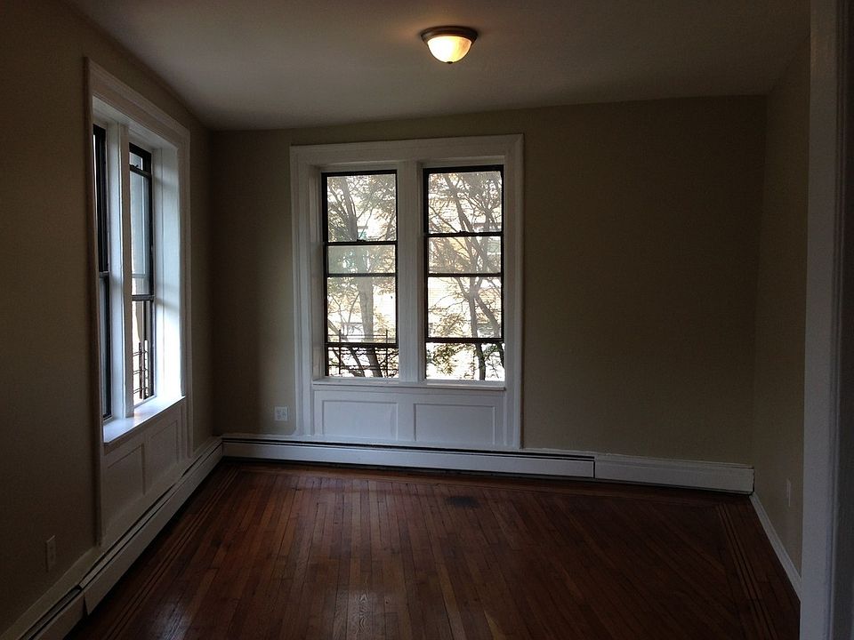 1st image of 1722 Caton Ave APT 8