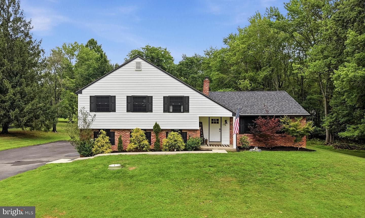19 Elaine Dr, Thornton, PA 19373 | MLS #PADE2119126 | Zillow