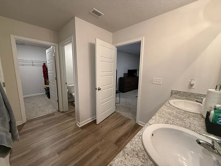 9732 Angel Oak Dr — Photo 18