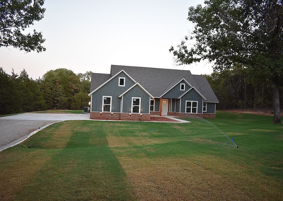 1st image of 990614 Hickory Grove Trl