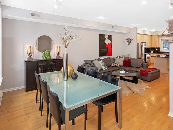 2nd image of 2041 W Shakespeare Ave #1