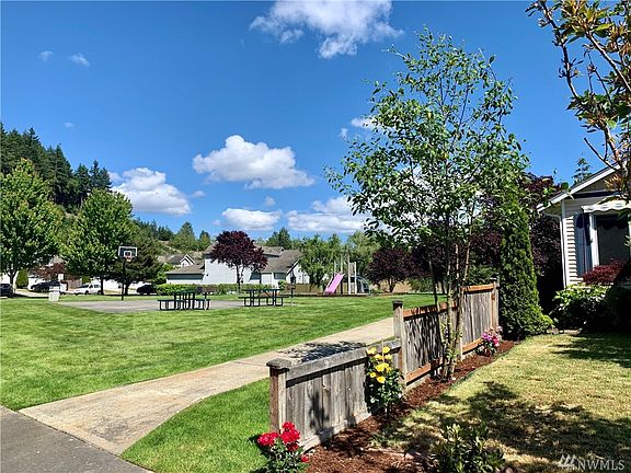 3rd image of 6127 69th Avenue Ct W
