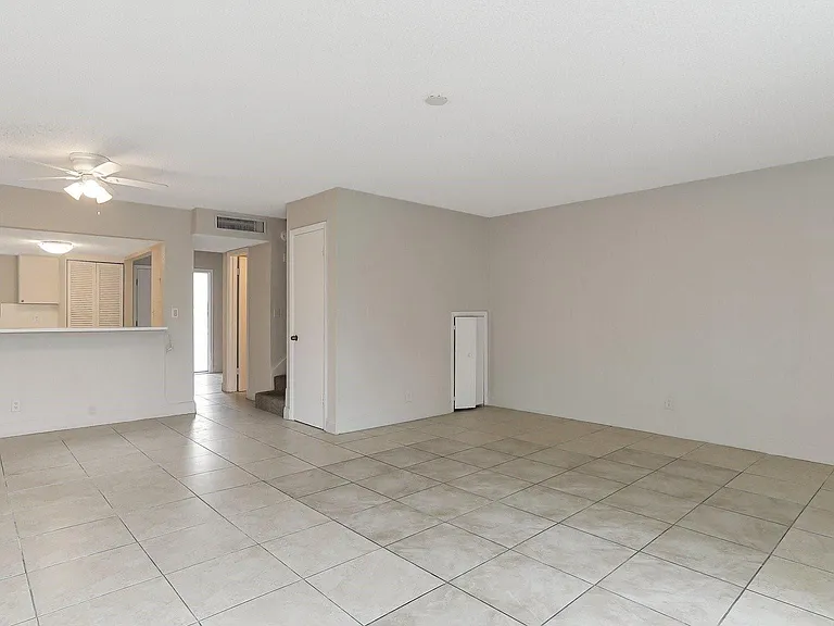 3760 NW 115th Ave #4 — Photo 8