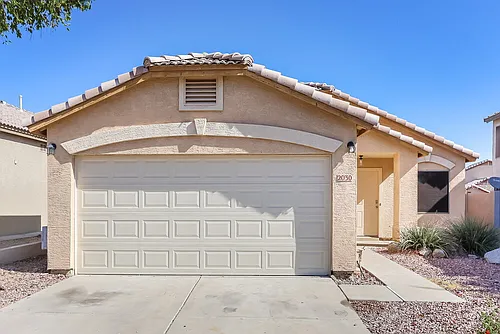 2030 E Wahalla Ln Photo 1