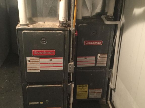 3rd image of 5867 Monfort Hills Ave