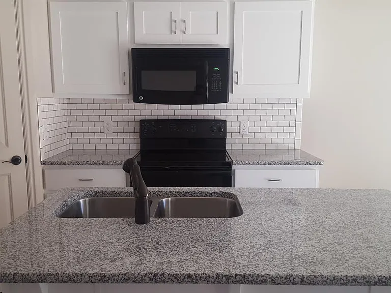 3419 S River Rd #95 — Photo 8