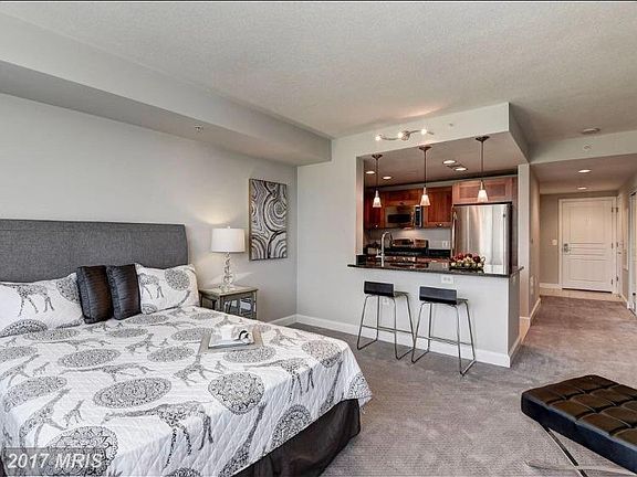 3rd image of 2451 Midtown Ave APT 1018