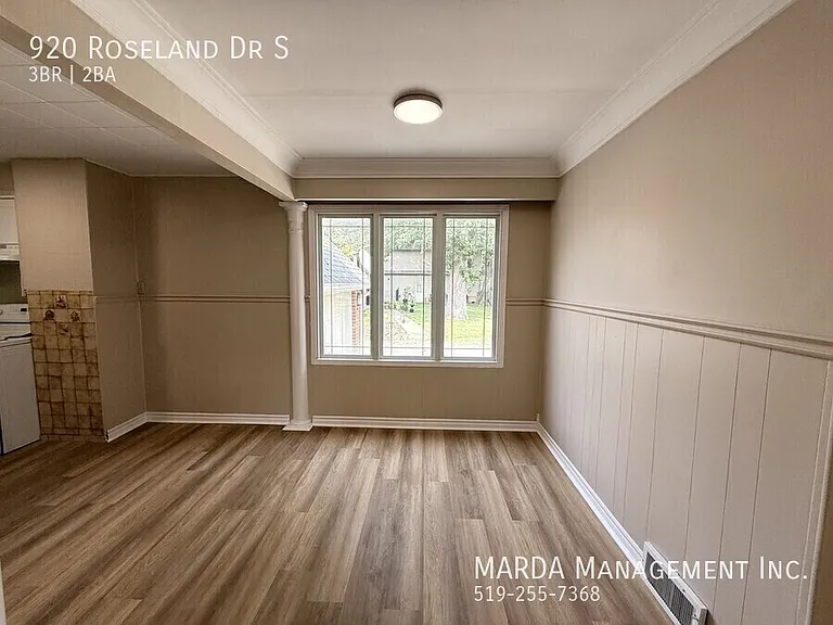 920 Roseland Dr S — Photo 11