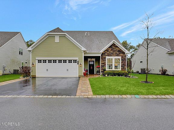 2nd image of 46 Aylesford Lane