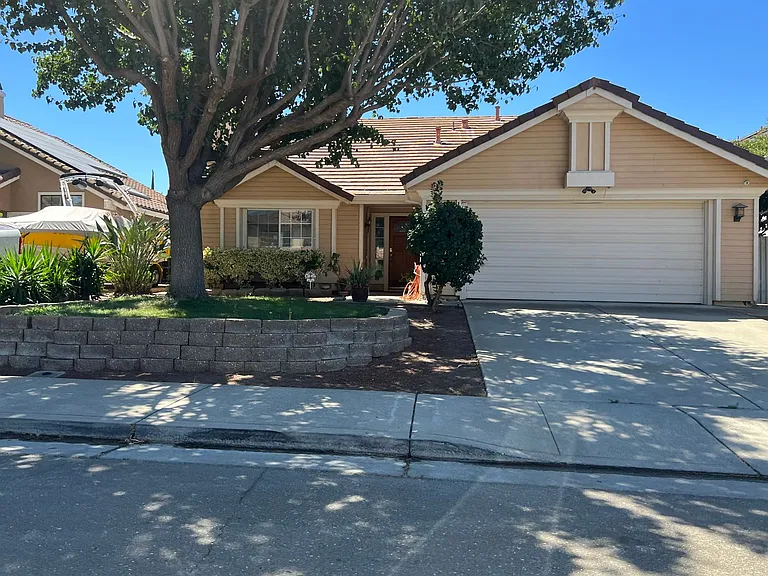 1550 Deer Run Ln — Photo 1