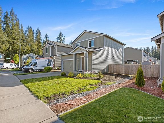 5th image of 12029 317th Drive SE