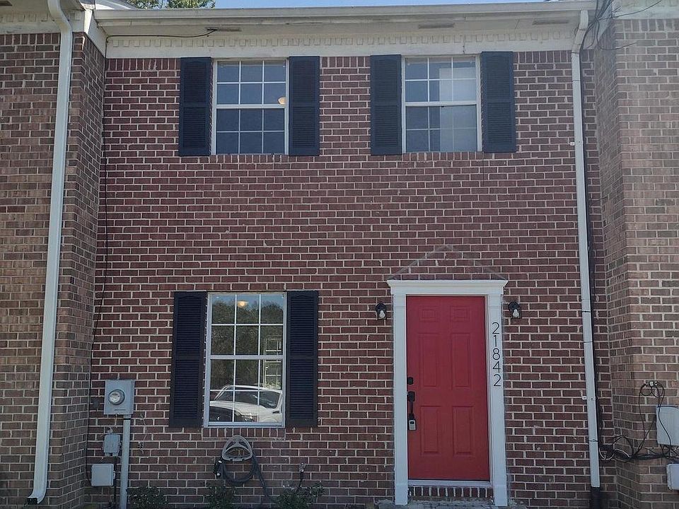 1st image of 21842 Ronald Dr