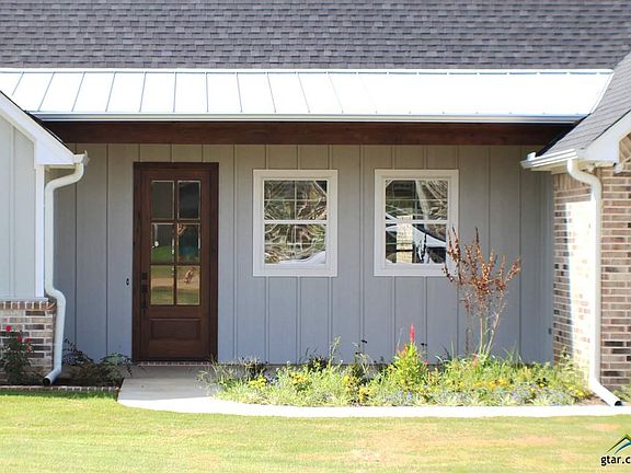 3rd image of 21541 Castle Rock Cir