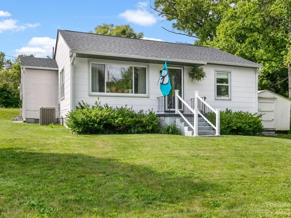 82 Selwyn Rd, Asheville, NC 28806
