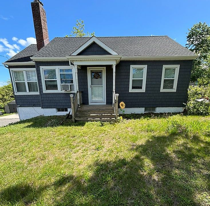 1st image of 2976 Montauk Hwy