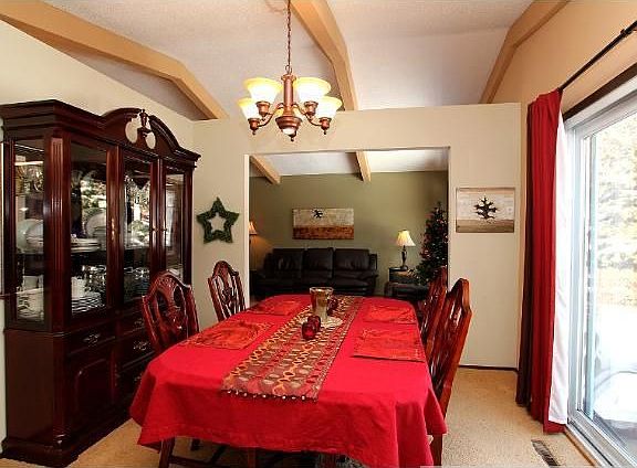 Elegant formal dining room