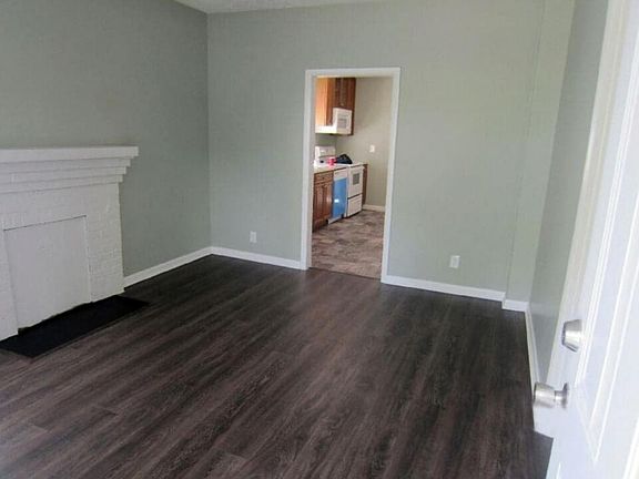 3rd image of 1360 Warpath Dr