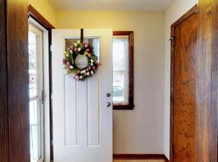 210 15th St NE, Rochester, MN 55906