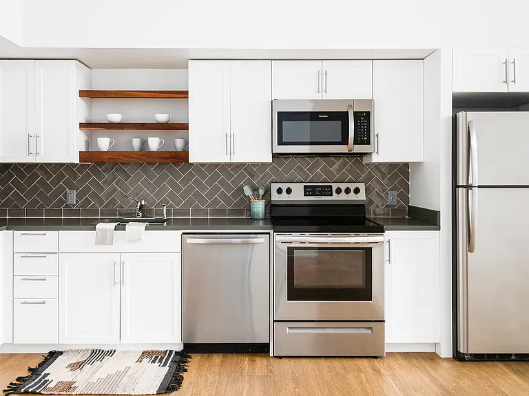 The Veridian Residences — Photo 1