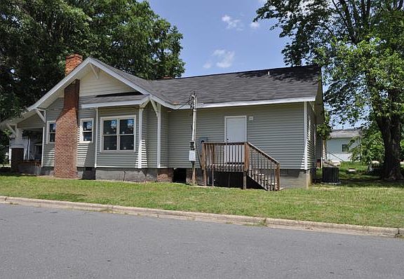 4th image of 1241 Randolph Ave