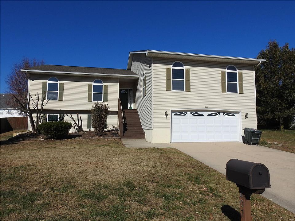 2nd image of 207 Becca Dr