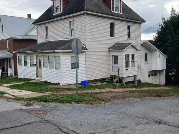 549 Locust St, Du Bois, PA 15801