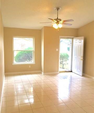 3rd image of 8768 Sunnyside Dr