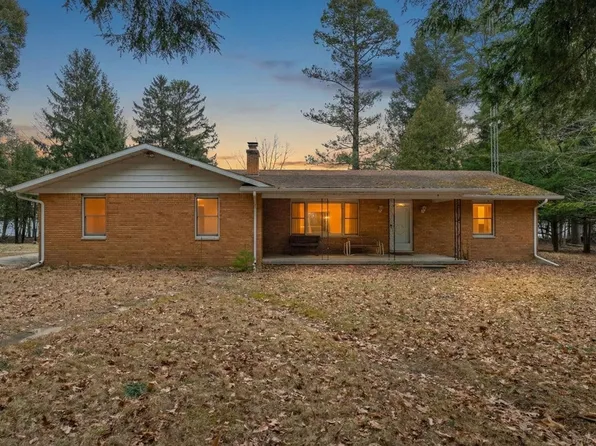 3455 Lakeshore Rd, Lexington, MI 48450