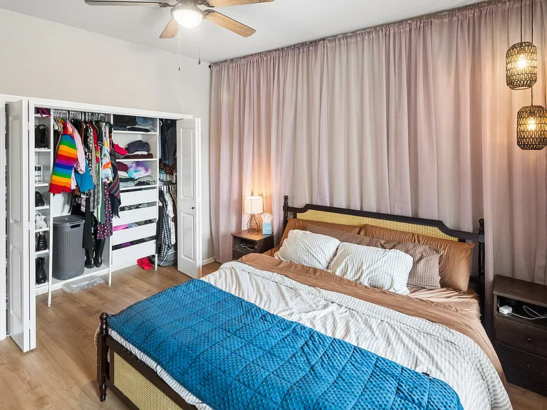 1474 W Carmen Ave #1 — Photo 5