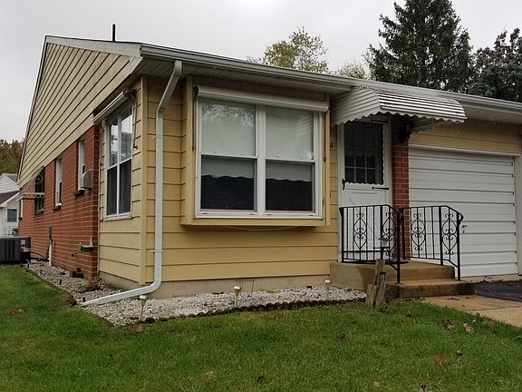 2nd image of 17 Yorktowne Parkway #A
