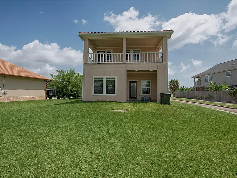 238 Debbie Ln — Photo 37