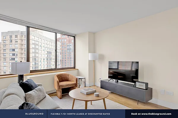 Rented by The Blueground | media 16