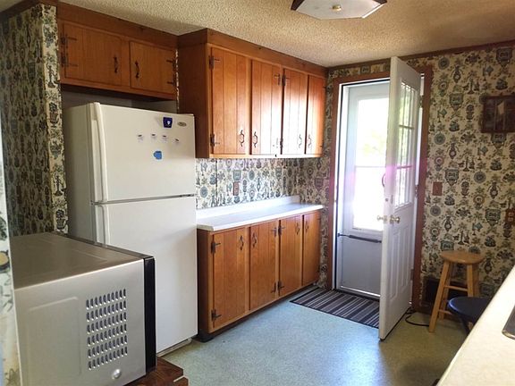 5th image of 165 McKinley Ave