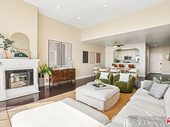 3rd image of 3535 Dunn Dr #Penthouse 4