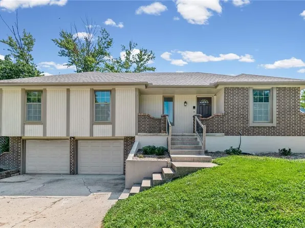 1008 SW 23rd St, Blue Springs, MO 64015