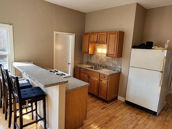 4th image of 505 Norwood Ave