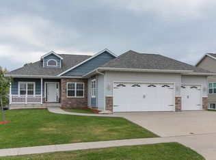 517 Barrington Pkwy, Marion, IA 52302