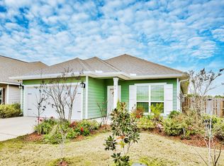 86 Mary Ellen Way, Freeport, FL 32439