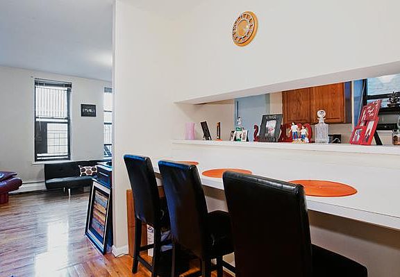 5th image of 2611 8th Ave APT 4c