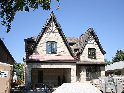 1st image of 592 Fairfield Ave