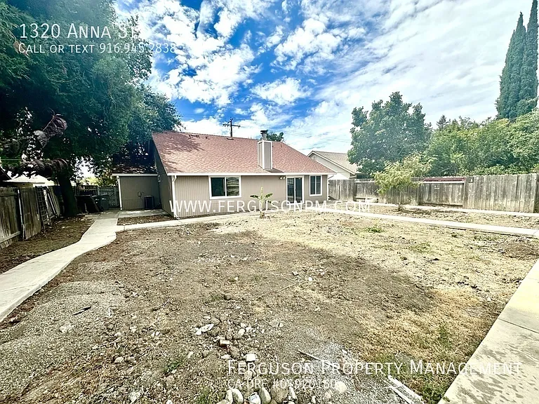 1320 Anna St — Photo 15