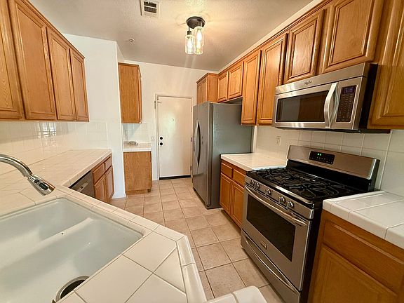3rd image of 1353 Ashton Park Ln