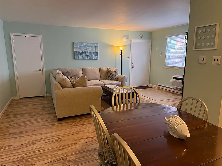 14 N Sacramento Ave #B1 — Photo 5