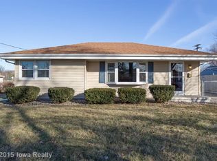 1525 E 26th St, Des Moines, IA 50317