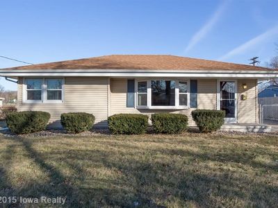 1525 E 26th St, Des Moines, IA, 50317