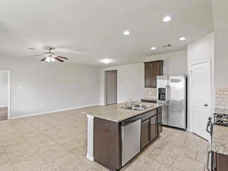 9514 Matilda Creek Ct — Photo 4