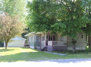 5802 Prescott Dr, Tawas City, MI 48763